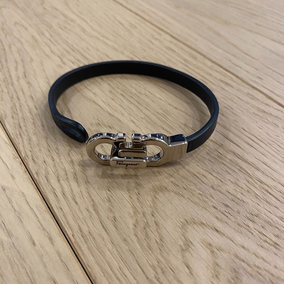 Ferragamo Bracelet - Picture 1 of 1